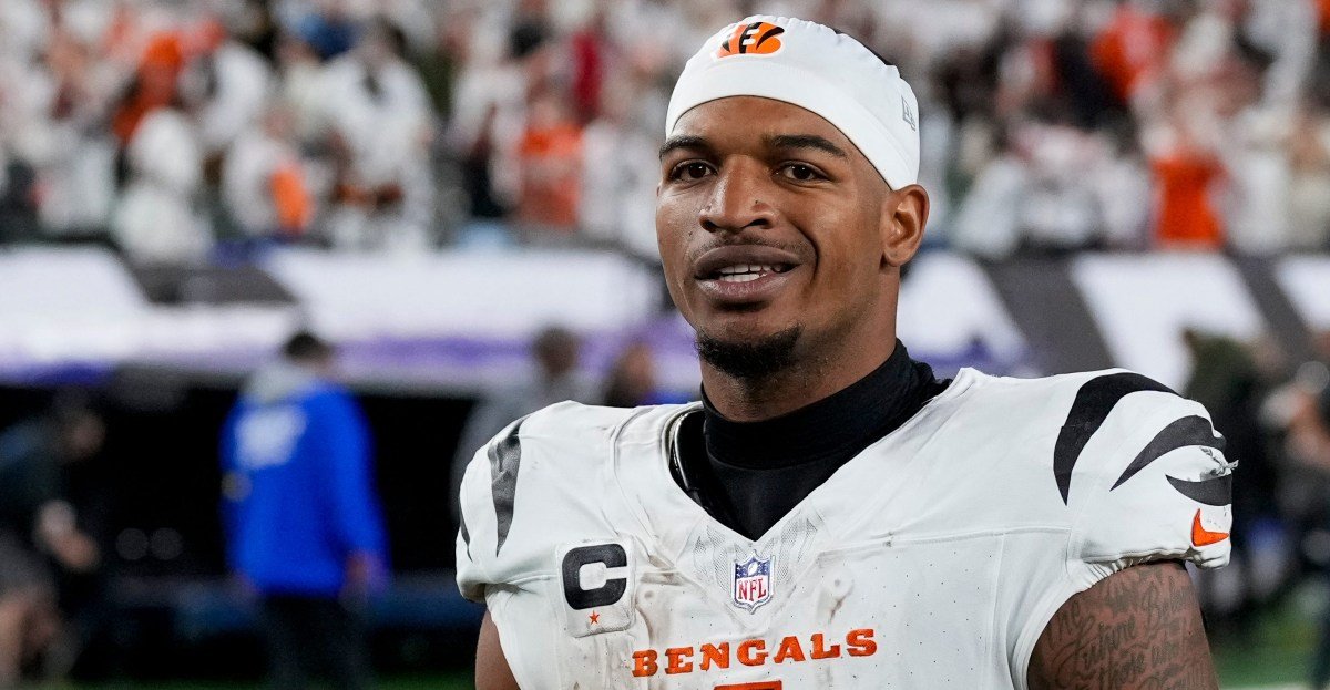 imagn 27375301 Week 11 of the NFL season saw two separate AFC North showdowns with the Browns hosting the Ravens and the Bengals visiting the Steelers. Here’s how the two games shook out: Pittsburgh Steelers (6-4) The Pittsburgh Steelers got their revenge on the Cincinnati Bengals in a 34-12 beatdown in Week 11 to maintain a one-game