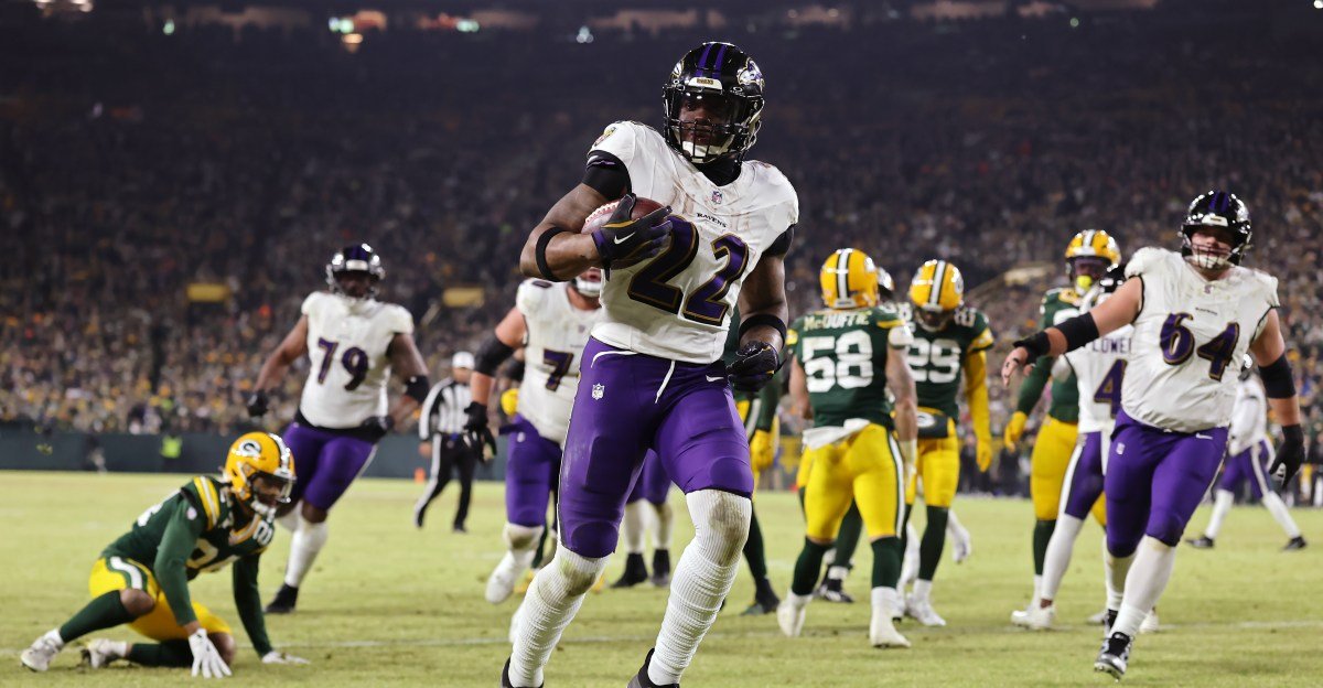 gettyimages 2253754113 The Baltimore Ravens beat the Green Bay Packers on Sunday night despite missing Lamar Jackson. It means Baltimore stays alive in the AFC postseason race for at least one more day. If the Pittsburgh Steelers win on Sunday, the Ravens are eliminated anyway. AFC North standings The Steelers play the Cleveland Browns on Sunday afternoon