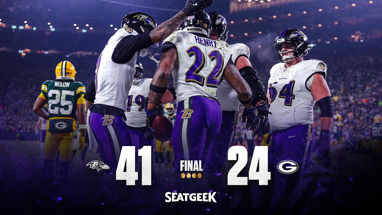Derrick Henry’s four-touchdown effort propelled the Ravens past the Packers.