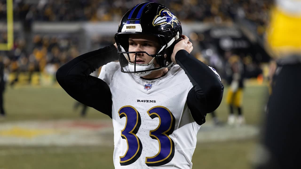 Rookie kicker Tyler Loop missed a 44-yard field goal as time expired on the Ravens’ season.